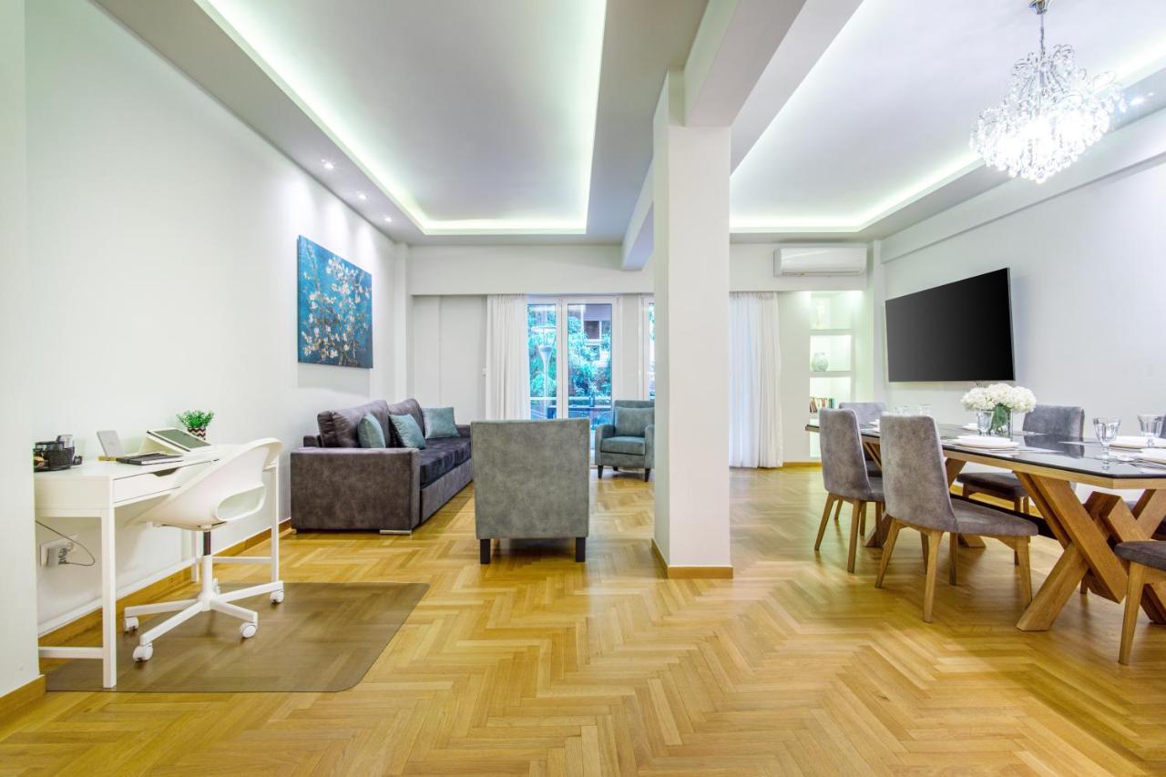 Apartmán Urban Luxury On A Quiet Street In The Center Of Atény Exteriér fotografie