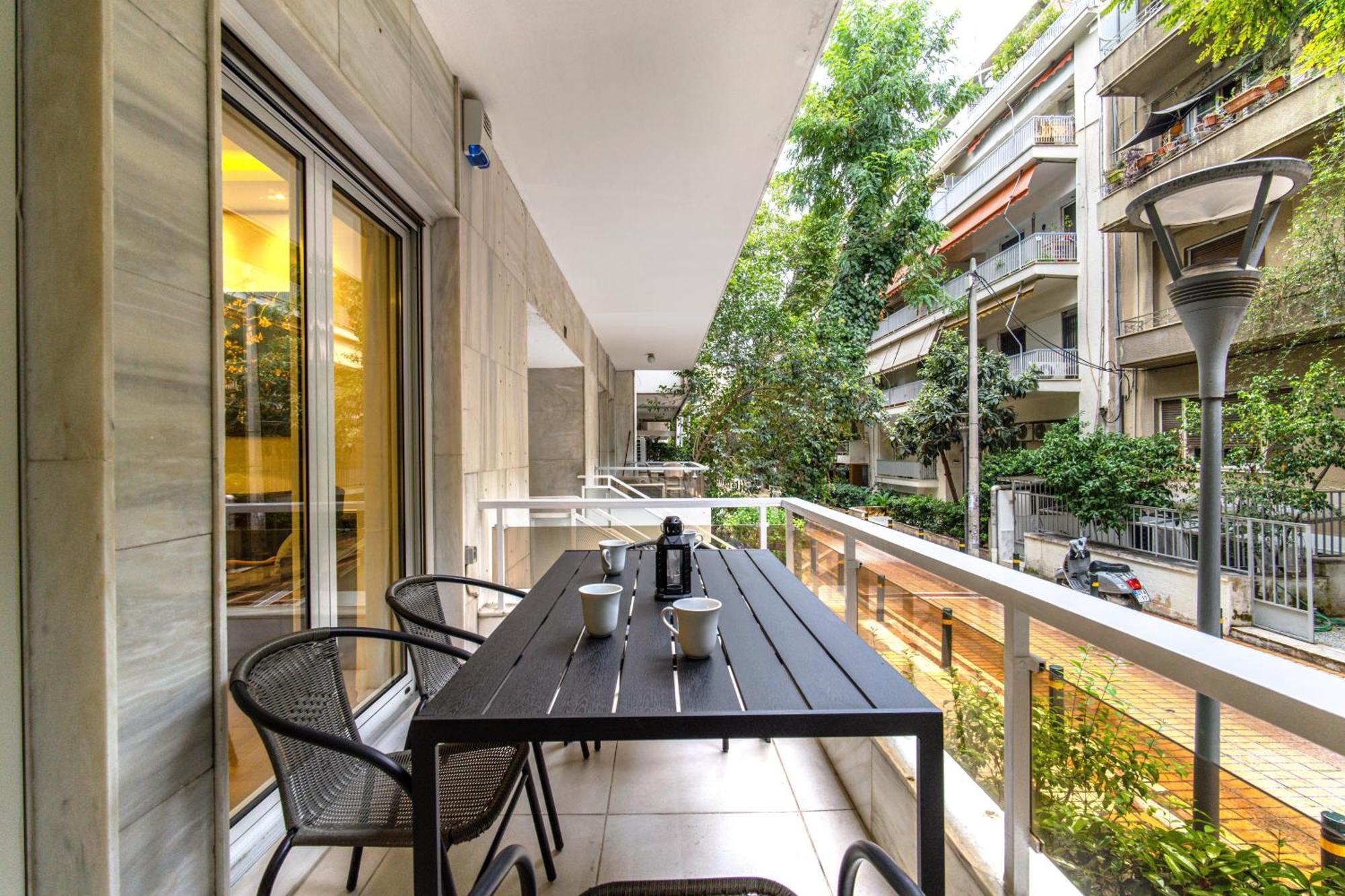 Apartmán Urban Luxury On A Quiet Street In The Center Of Atény Exteriér fotografie